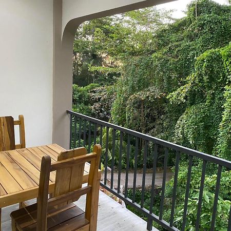Jasmine Stay Self-Catering Apartments Виктория Экстерьер фото