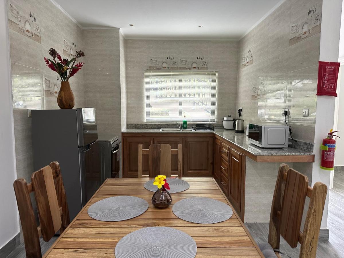 Jasmine Stay Self-Catering Apartments Виктория Экстерьер фото